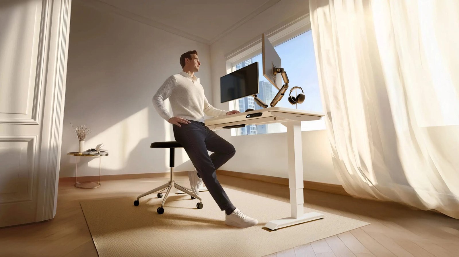 Hpro_1_copy_1c2cd047-4b31-43b6-815d-3c7d9a29c593.jpg HomePro desk - Image 1